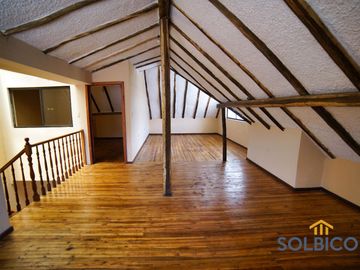 Casa de venta en Monay esquinera Cuenca