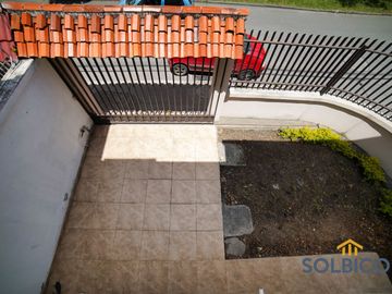 Casa de venta en Monay esquinera Cuenca