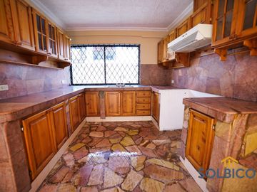 Casa de venta en Monay esquinera Cuenca
