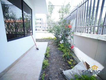 Casa de venta en Monay esquinera Cuenca