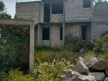 TERRENO EN VENTA CON OBRA NEGRA EN TIZAHUAPAN