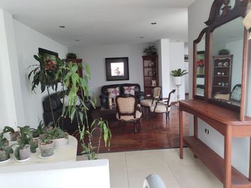 GRAN OPORTUNIDA HERMOSO DUPLEX CON AIRES EN SURCO
