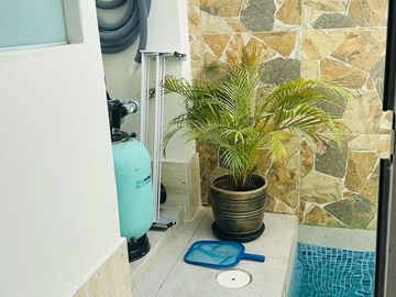 DEPARTAMENTO CON COCHERA Y PISCINA EN VENTA - URB. MIRAFLORES COUNTRY CLUB - PIURA