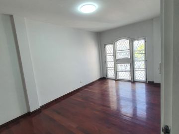 Townhouse 2 Unit Closed For Sale Onnut Sukhumvit54