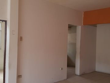 Venta de casa esquinera en Mirtos 902 e Higueras en Urdesa Guayaquil, importante corredor comercial.