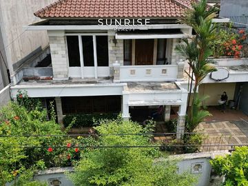 Dijual Rumah di Jl Kencana Indah Pondok Indah, Jakarta Selatan