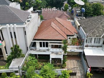 Dijual Rumah di Jl Kencana Indah Pondok Indah, Jakarta Selatan