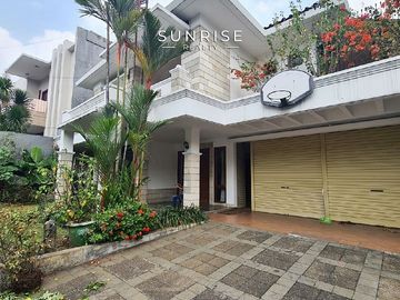 Dijual Rumah di Jl Kencana Indah Pondok Indah, Jakarta Selatan