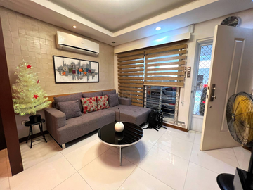 FOR SALE - Townhouse in New Manila, Quezon City