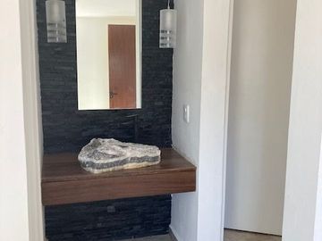 VENDO DEPARTAMENTO EN PUERTO VALLARTA, COL. VERSALLES, MINIMALISTA