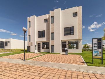 Casa con cachas de tenis 3 recamaras en  Xochitepec al sur de Cuernavaca  Morelos