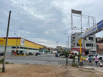 ALQUILER DE LOCAL 160 M2 EN TOMAS VALLE, SAN MARTIN DE PORRES.