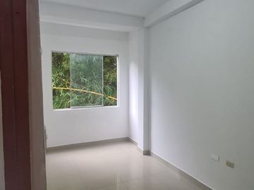 Propiedad con dos mini departamentos y un local comercial, ubicado en un entorno tranquilo y natural.
