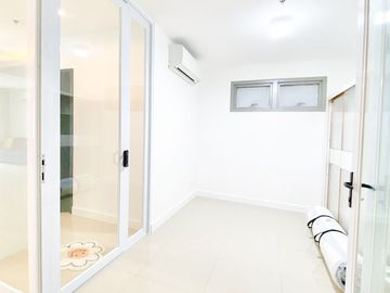 East Gallery Place | Two Bedroom 2BR Condo Unit For Sale - #4906