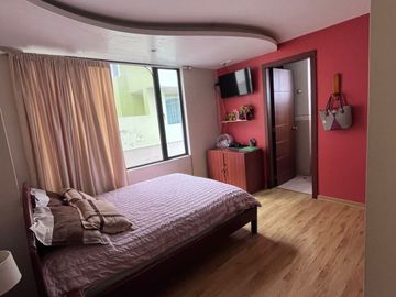 Departamento en Venta  dentro de la Urbanización del Condado sector norte de Quito