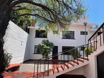 VENTA CASA EL SALITRE RAQUET CLUB FRENTE A JURICA Y A ANTEA CERCA DE TODO