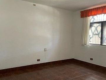 VENTA CASA EL SALITRE RAQUET CLUB FRENTE A JURICA Y A ANTEA CERCA DE TODO
