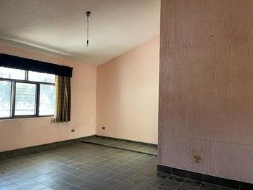 VENTA CASA EL SALITRE RAQUET CLUB FRENTE A JURICA Y A ANTEA CERCA DE TODO