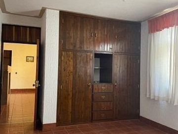 VENTA CASA EL SALITRE RAQUET CLUB FRENTE A JURICA Y A ANTEA CERCA DE TODO