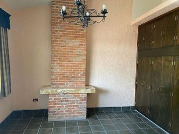 VENTA CASA EL SALITRE RAQUET CLUB FRENTE A JURICA Y A ANTEA CERCA DE TODO