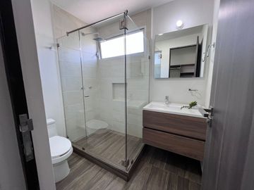 CASA DENTRO DE COTO CON ALBERCA ZAPOPAN