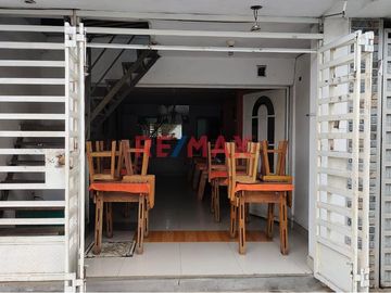 Vendo Casa Con Local Comercial - 71.54M2 En Plena Avenida Guzman Barrón – Urb. Sto Dominguito - $140,000
