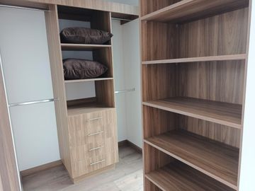 CASA EN VENTA EN EXCLUSIVO CONDOMINIO EN AMBATO