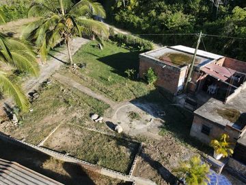 VENDO FINCA DE TRABAJO EN AMALFI ANTIOQUIA.