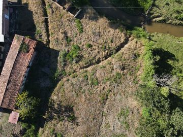 VENDO FINCA DE TRABAJO EN AMALFI ANTIOQUIA.