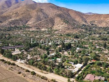Leon propiedades vende parcelas en sector La Aurora, parcelación Princesa Sofia, Curacavi.