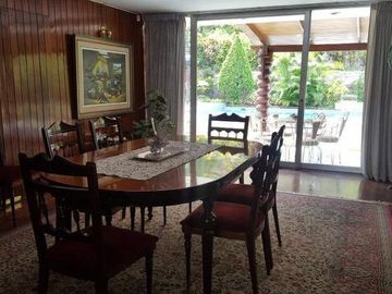 !!! Oportunidad Unica !!! Majestuosa Casa, Finos Acabados, Amplios Jardines y Andeneria