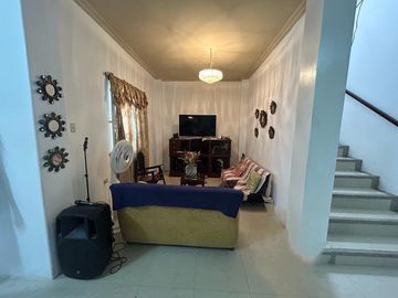 URBANIZACION ACAPULCO  CON SALIDA AL MAR  Y SEGURIDAD VENDO CASA DOS PISOS 5 DORMITORIOS