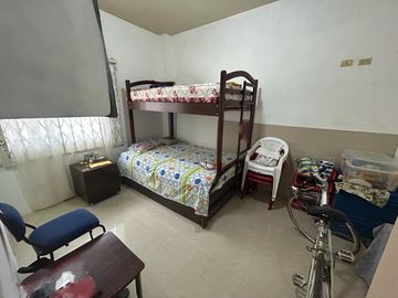 URBANIZACION ACAPULCO  CON SALIDA AL MAR  Y SEGURIDAD VENDO CASA DOS PISOS 5 DORMITORIOS
