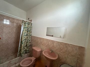 URBANIZACION ACAPULCO  CON SALIDA AL MAR  Y SEGURIDAD VENDO CASA DOS PISOS 5 DORMITORIOS