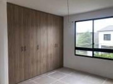 Casa en Venta Por Estrenar - Vilanova - Vía Salitre
