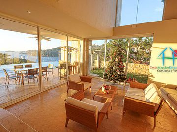 Casa en renta vacacional. Con terraza, alberca, jacuzzi, Pool bar, asoleadero, jardín