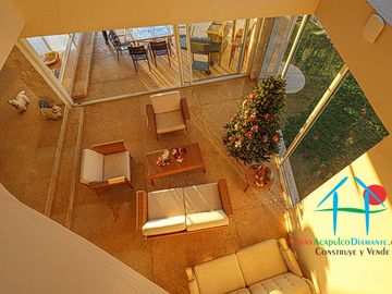 Casa en renta vacacional. Con terraza, alberca, jacuzzi, Pool bar, asoleadero, jardín
