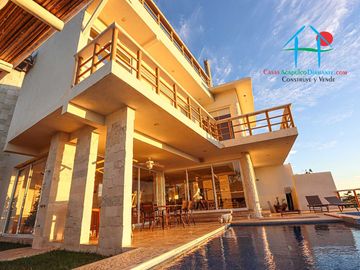Casa en renta vacacional. Con terraza, alberca, jacuzzi, Pool bar, asoleadero, jardín