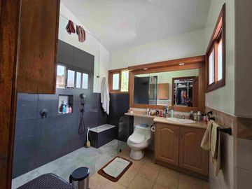 Venta Casa La Primavera una planta X Lomas de Cumbaya, Urb. El Carrizo Conjunto de 8 Casas, C-500 m², T-1.500 m² $750.000
