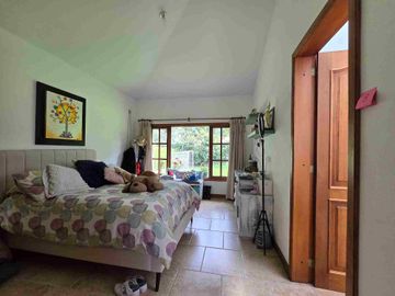 Venta Casa La Primavera una planta X Lomas de Cumbaya, Urb. El Carrizo Conjunto de 8 Casas, C-500 m², T-1.500 m² $750.000