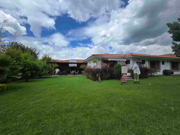 Venta Casa La Primavera una planta X Lomas de Cumbaya, Urb. El Carrizo Conjunto de 8 Casas, C-500 m², T-1.500 m² $750.000