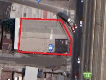 Venta de Bodega Industrial Comercial, 6 Locales y 2 Bodegas, 960 m² Construccion.