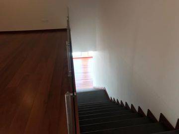 Vendo Departamento de  424.10 m2 en La González Suárez.