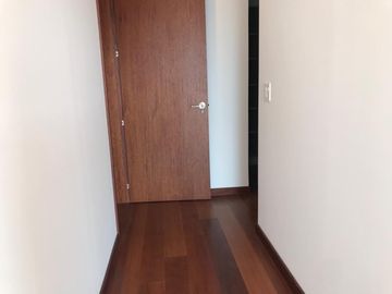 Vendo Departamento de  424.10 m2 en La González Suárez.