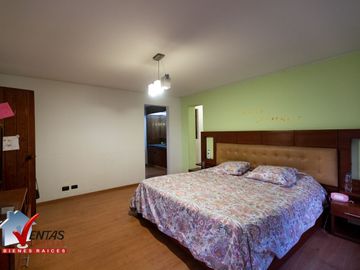 RREMATE DE CASAS COMO TERRENO IDEAL PARA CONSTRUCTOR, UNA PLANTA, PARAMETROS PARA 2 PISOS, IDEAL PARA CONSTRUCTOR, CON OPCION PARA 2 CASAS, ZONA RESID