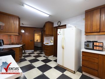 RREMATE DE CASAS COMO TERRENO IDEAL PARA CONSTRUCTOR, UNA PLANTA, PARAMETROS PARA 2 PISOS, IDEAL PARA CONSTRUCTOR, CON OPCION PARA 2 CASAS, ZONA RESID