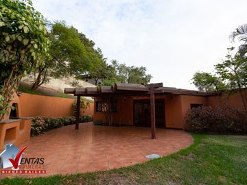 RREMATE DE CASAS COMO TERRENO IDEAL PARA CONSTRUCTOR, UNA PLANTA, PARAMETROS PARA 2 PISOS, IDEAL PARA CONSTRUCTOR, CON OPCION PARA 2 CASAS, ZONA RESID
