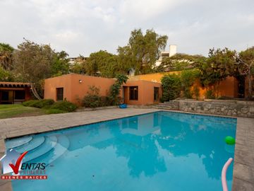 RREMATE DE CASAS COMO TERRENO IDEAL PARA CONSTRUCTOR, UNA PLANTA, PARAMETROS PARA 2 PISOS, IDEAL PARA CONSTRUCTOR, CON OPCION PARA 2 CASAS, ZONA RESID