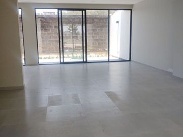 VENDO CASA NUEVA EN ZEREZOTLA, 3 NIVELES,  FRACCIONAMIENTO EXCLUSIVO