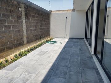 VENDO CASA NUEVA EN ZEREZOTLA, 3 NIVELES,  FRACCIONAMIENTO EXCLUSIVO